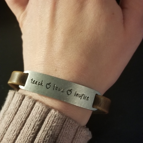 Teacher bracelet - Picture 2 of 3